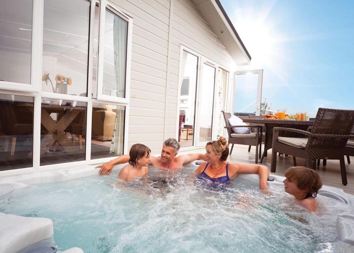 Piran Meadows Resort New Quay Zewnętrze zdjęcie