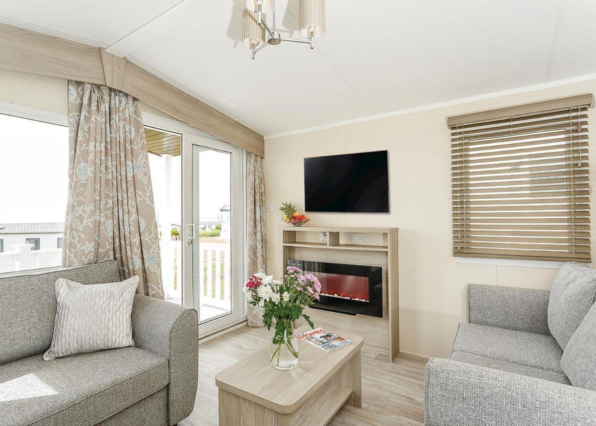 Piran Meadows Resort New Quay Zewnętrze zdjęcie