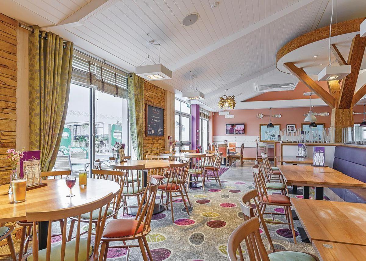 Piran Meadows Resort New Quay Zewnętrze zdjęcie